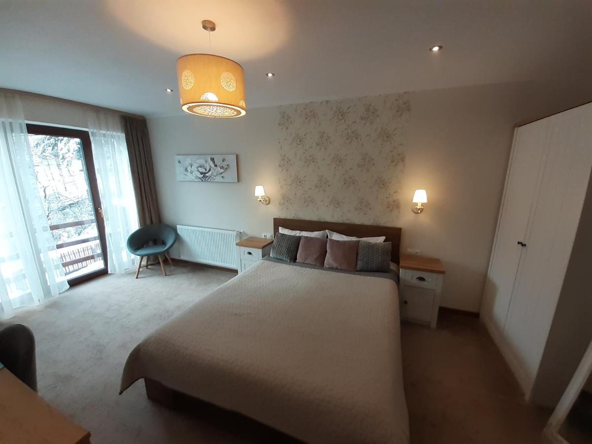 Lanobila Hotel Синая Екстериор снимка