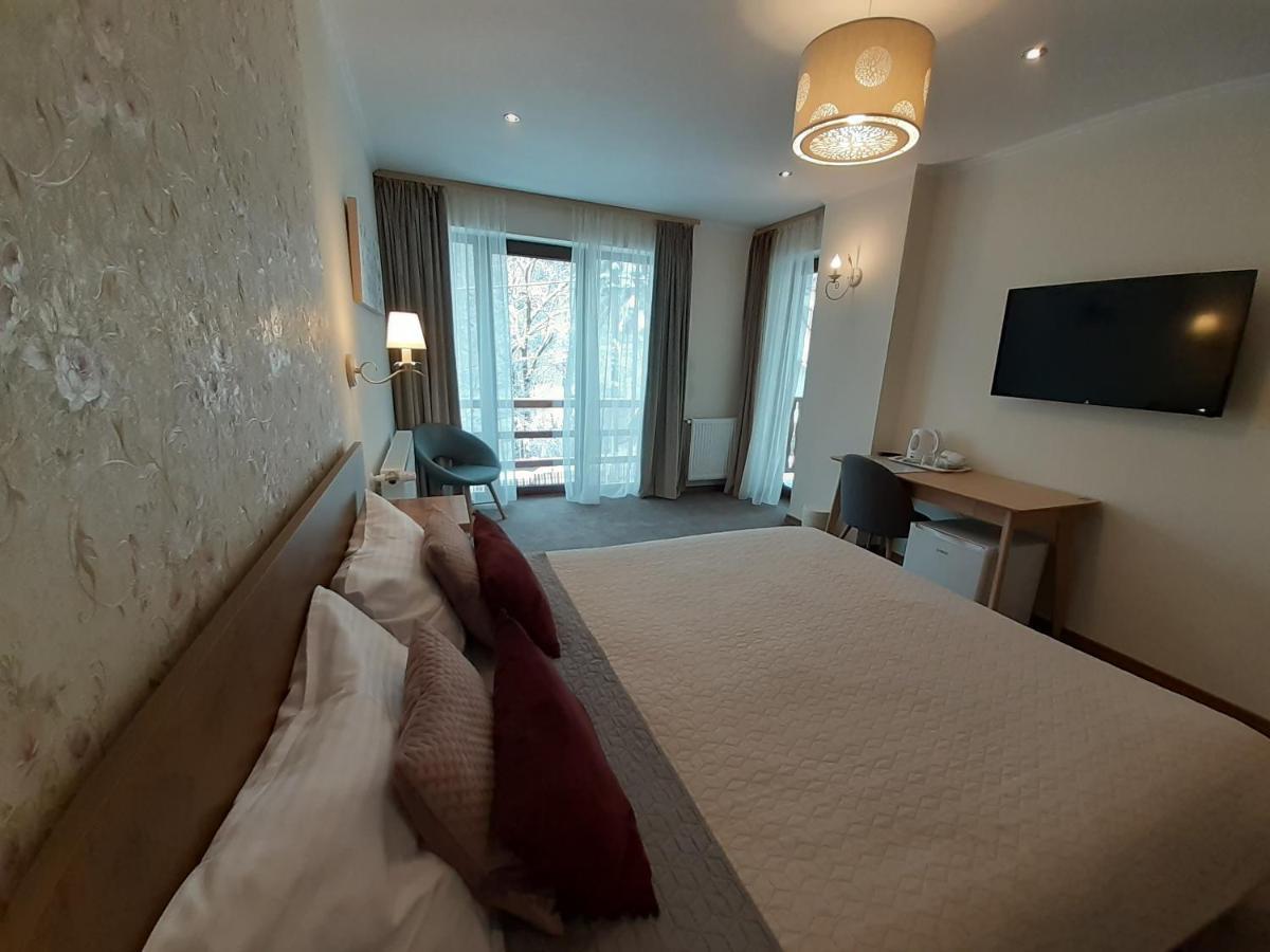 Lanobila Hotel Синая Екстериор снимка