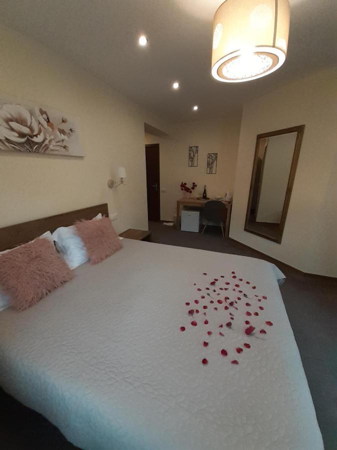 Lanobila Hotel Синая Екстериор снимка