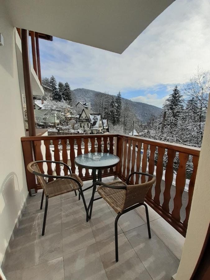 Lanobila Hotel Синая Екстериор снимка