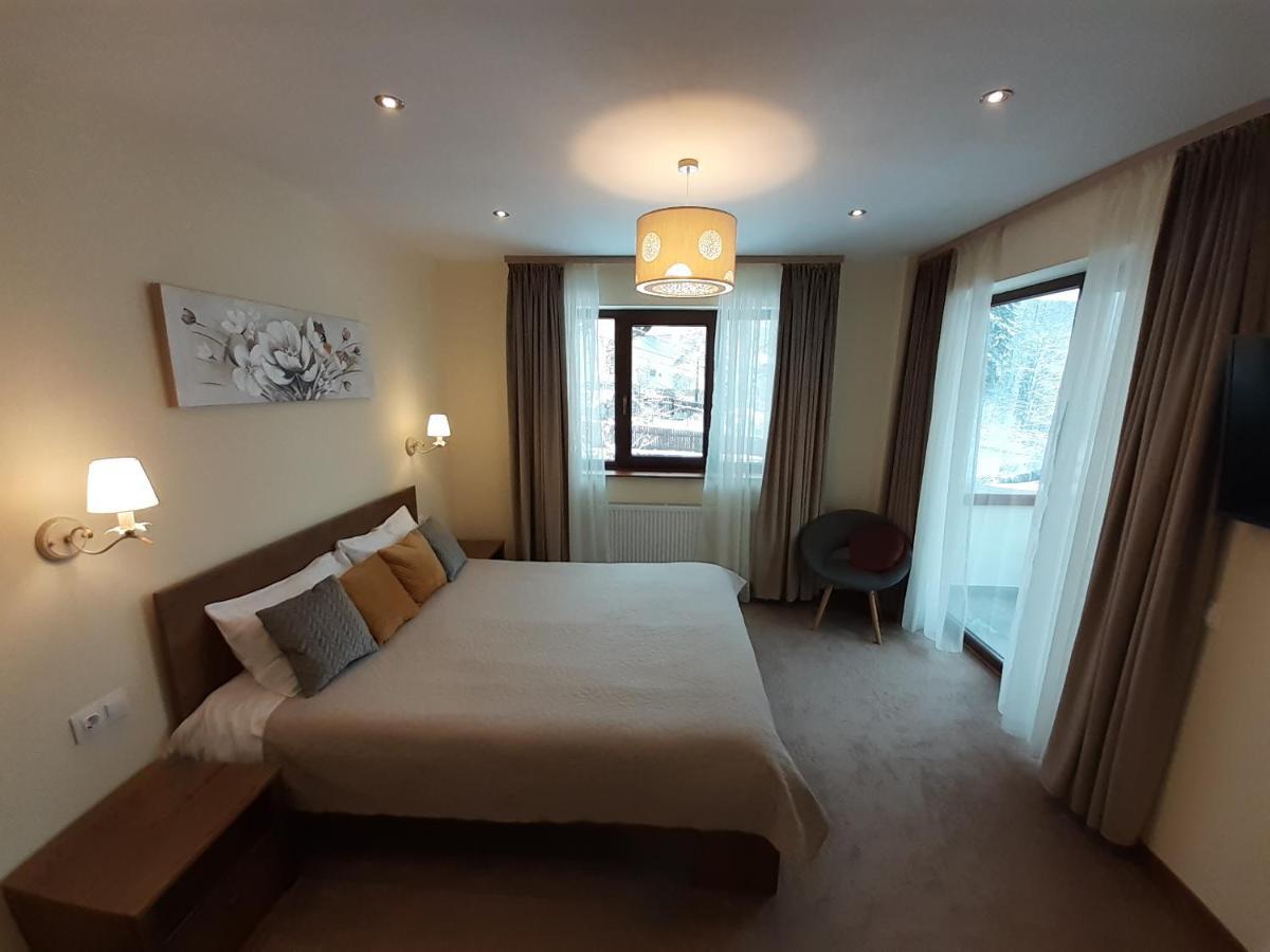 Lanobila Hotel Синая Екстериор снимка