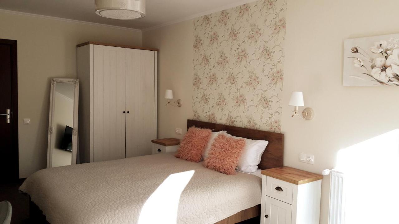 Lanobila Hotel Синая Екстериор снимка