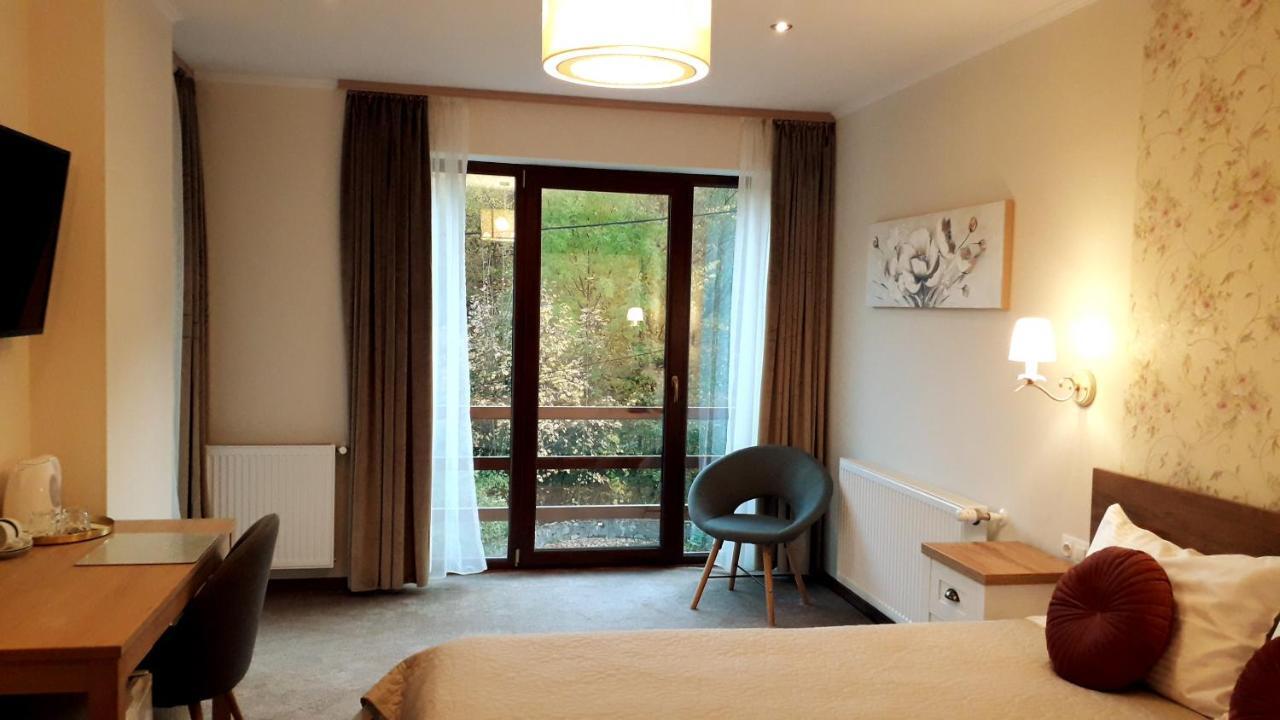 Lanobila Hotel Синая Екстериор снимка
