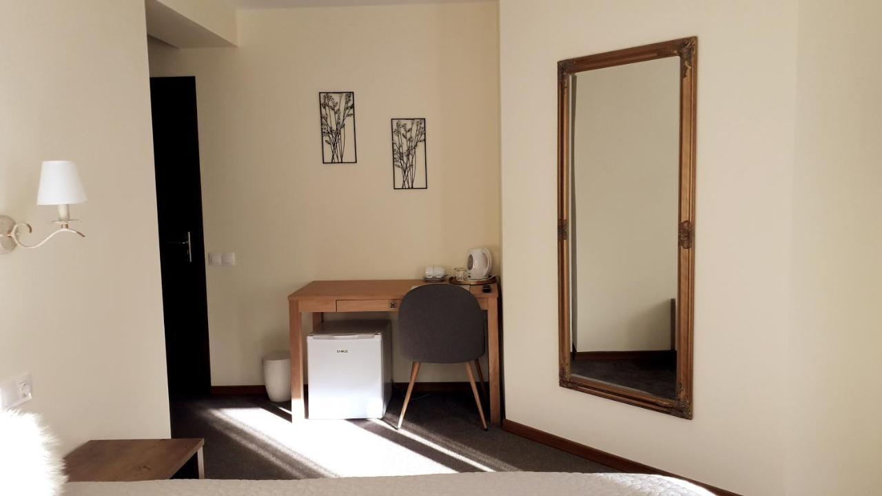 Lanobila Hotel Синая Екстериор снимка