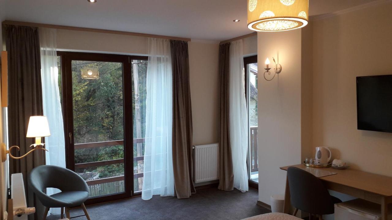 Lanobila Hotel Синая Екстериор снимка