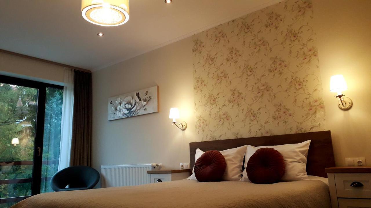 Lanobila Hotel Синая Екстериор снимка